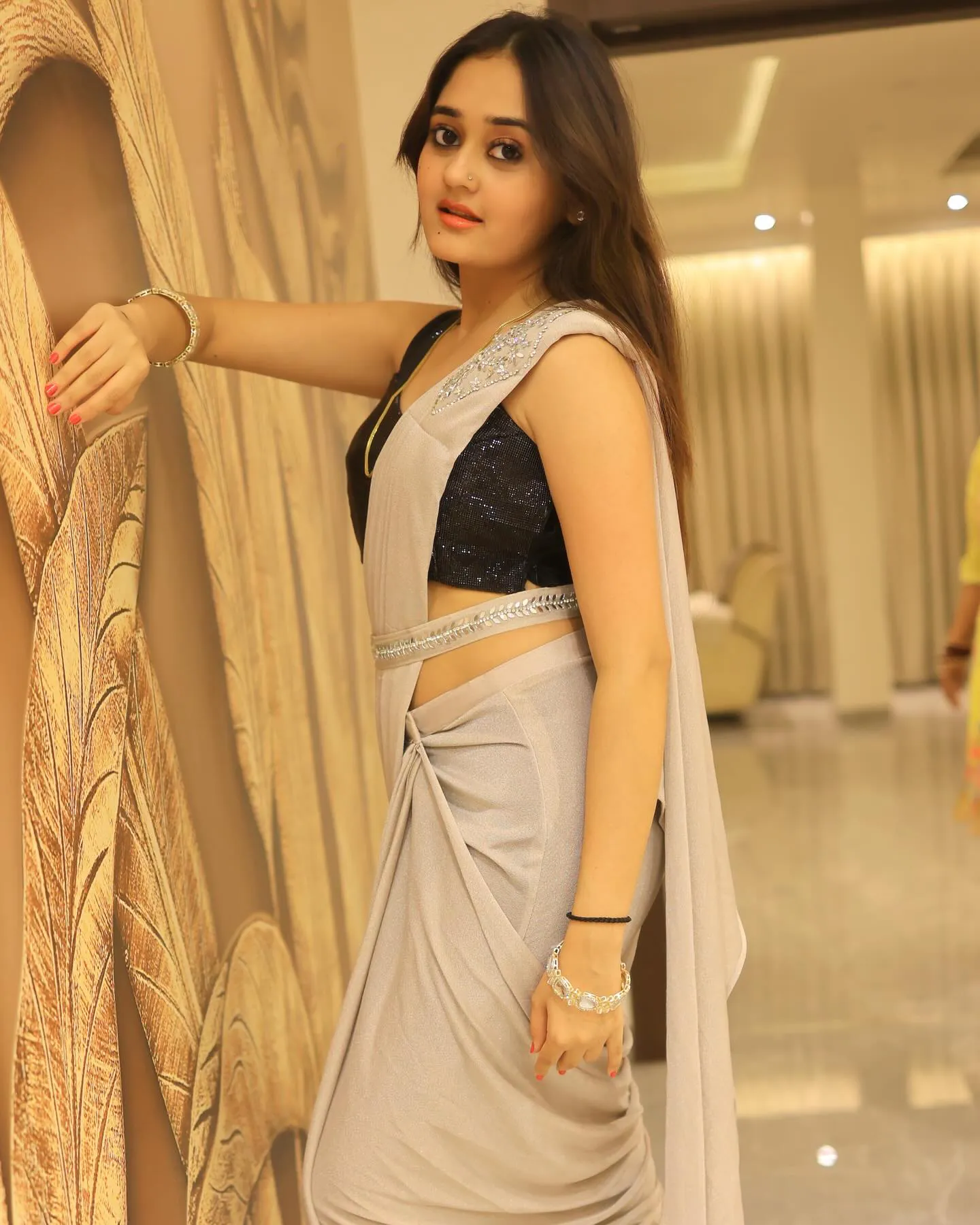 Bindass Kavya - bindass-kavya-hot-17.webp